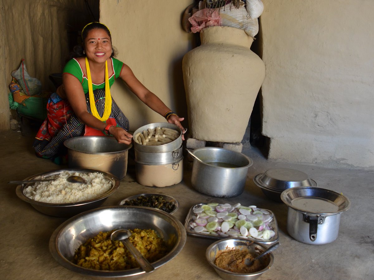 Tharu handicraft and cooking class 